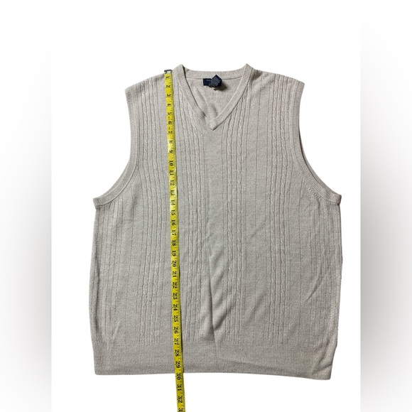 Dockers Men’s Sweater Vest Cable Knit Oatmeal Color XXL - Picture 4 of 8